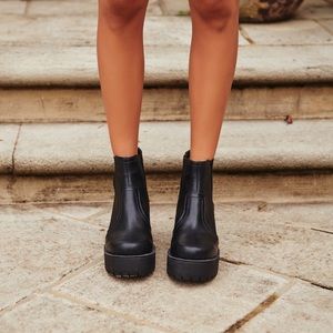 lipstik eamon black boot